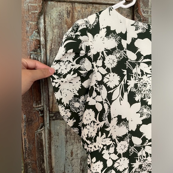 Sam Edelman Puffle Sleeve Midi Column Dress In Green/White - Picture 7 of 7